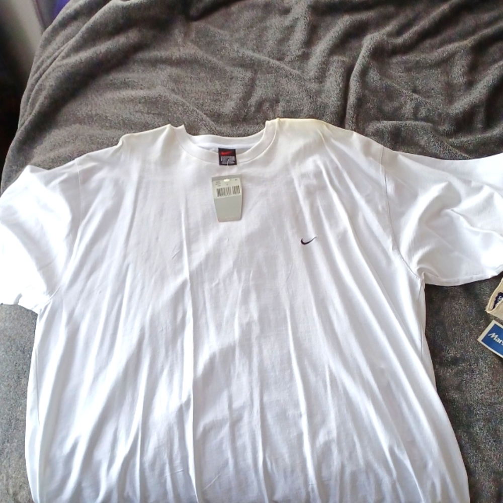Mens Nike T-shirt